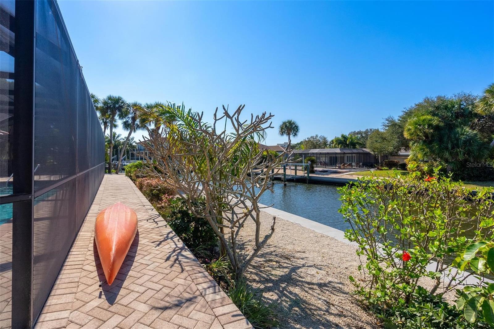 SIESTA ISLES - Residential Lease