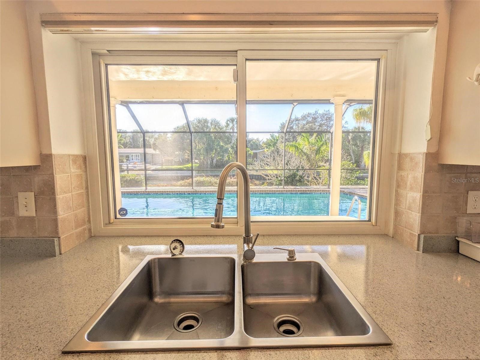 SIESTA ISLES - Residential Lease