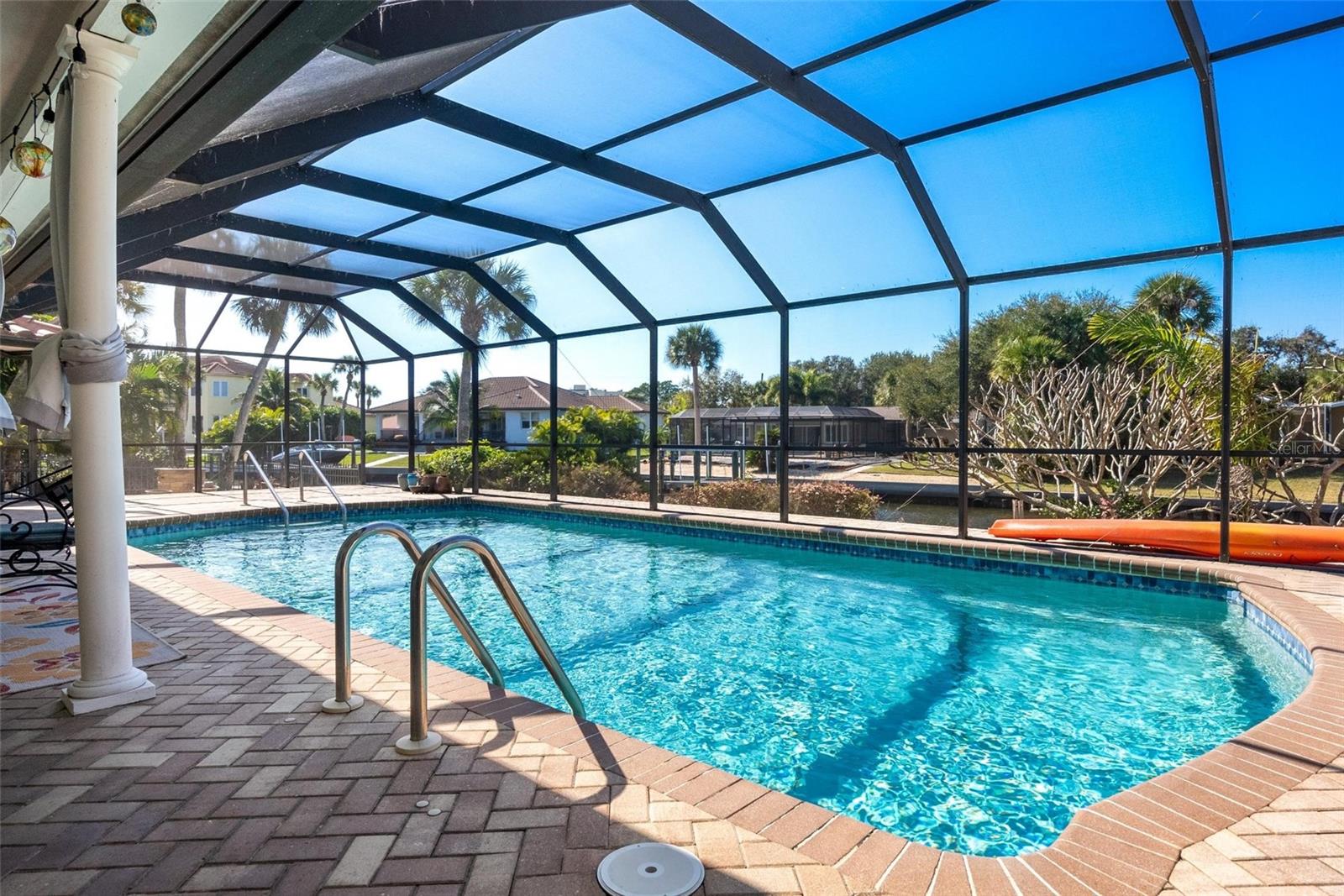 SIESTA ISLES - Residential Lease