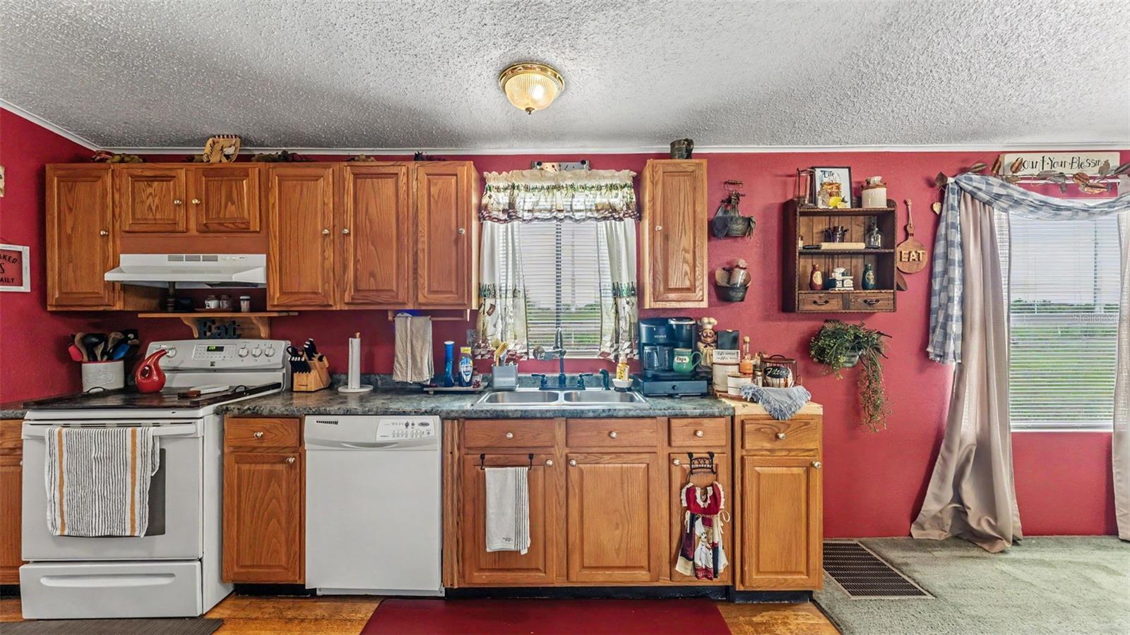 LAKE MYRTLE SHORES - Residential