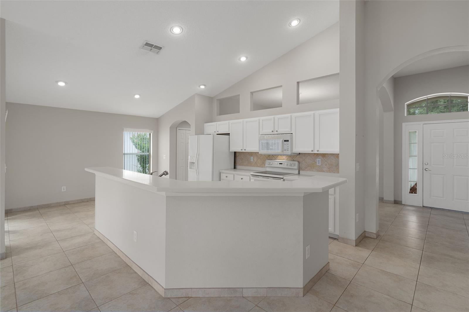 PLANTATION PALMS PH 06 - Residential