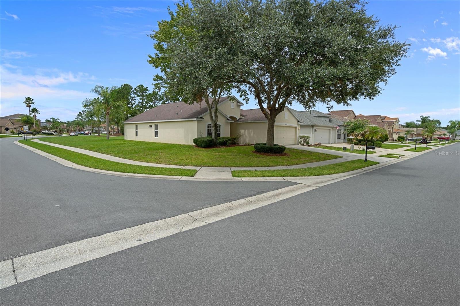PLANTATION PALMS PH 06 - Residential