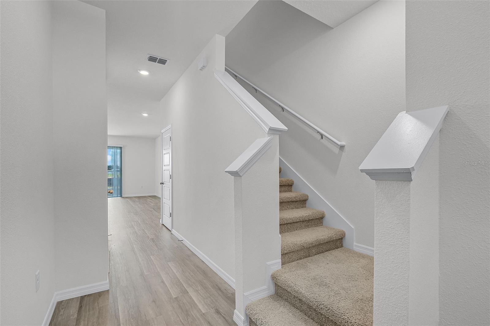 HARMONY ON LAKE ELOISE - Residential