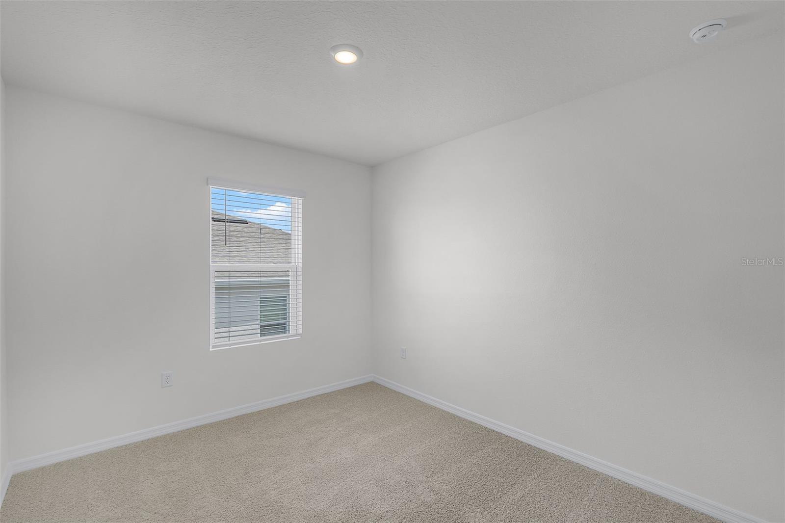 HARMONY ON LAKE ELOISE - Residential