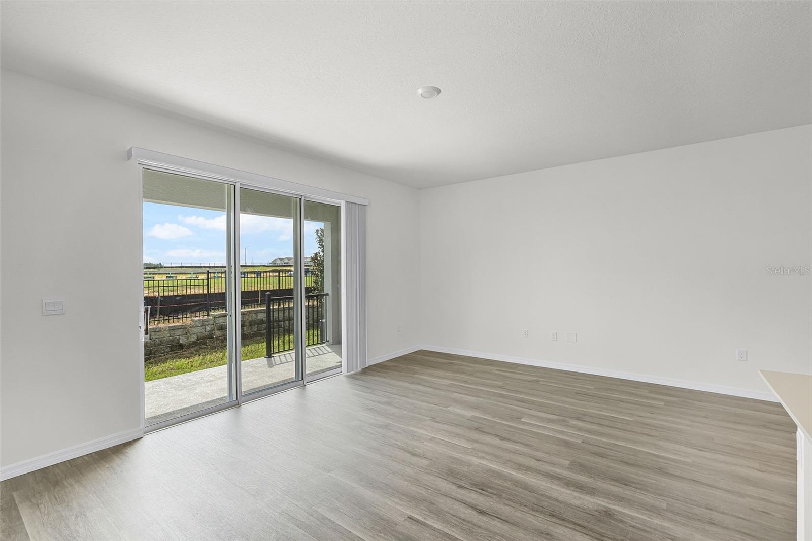 HARMONY ON LAKE ELOISE - Residential
