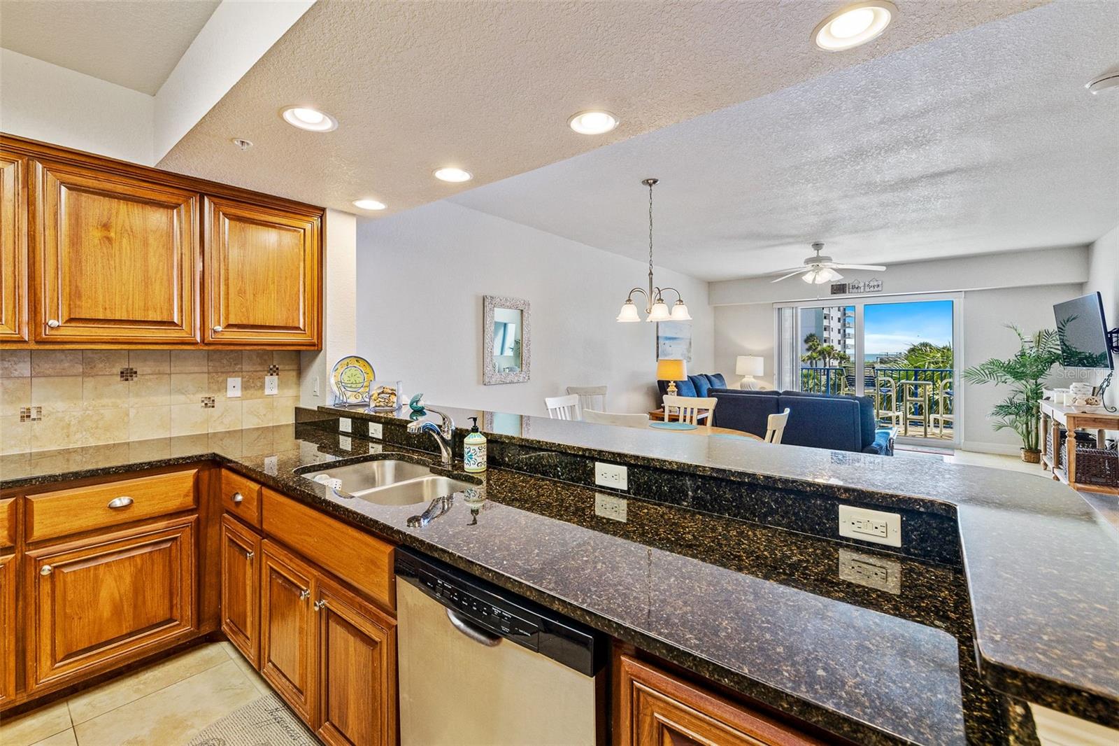 OCEAN WALK/NEW SMYRNA BCH BLDG - Residential