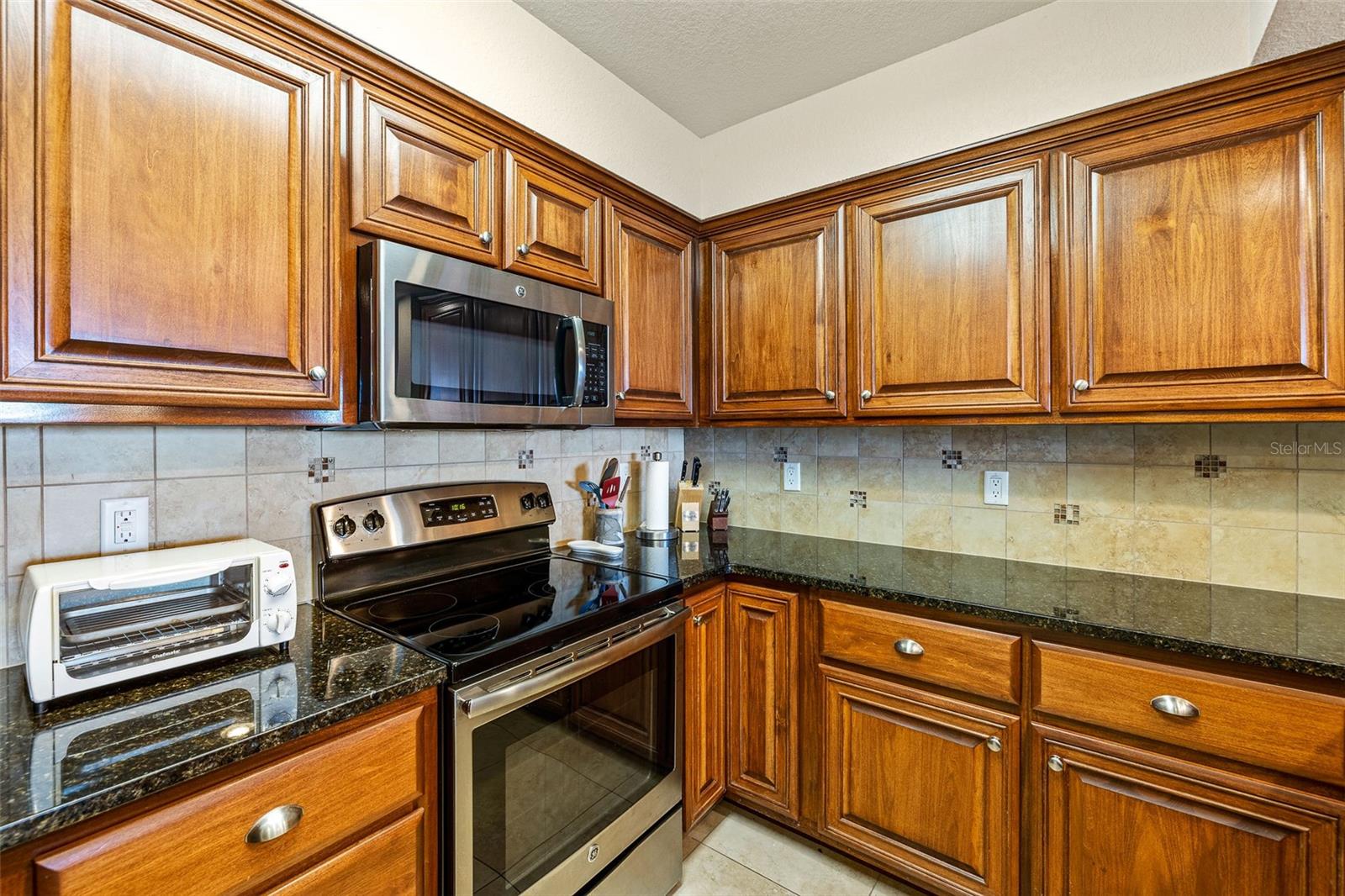 OCEAN WALK/NEW SMYRNA BCH BLDG - Residential