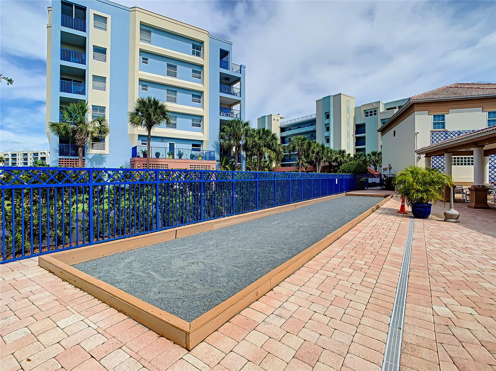 OCEAN WALK/NEW SMYRNA BCH BLDG - Residential