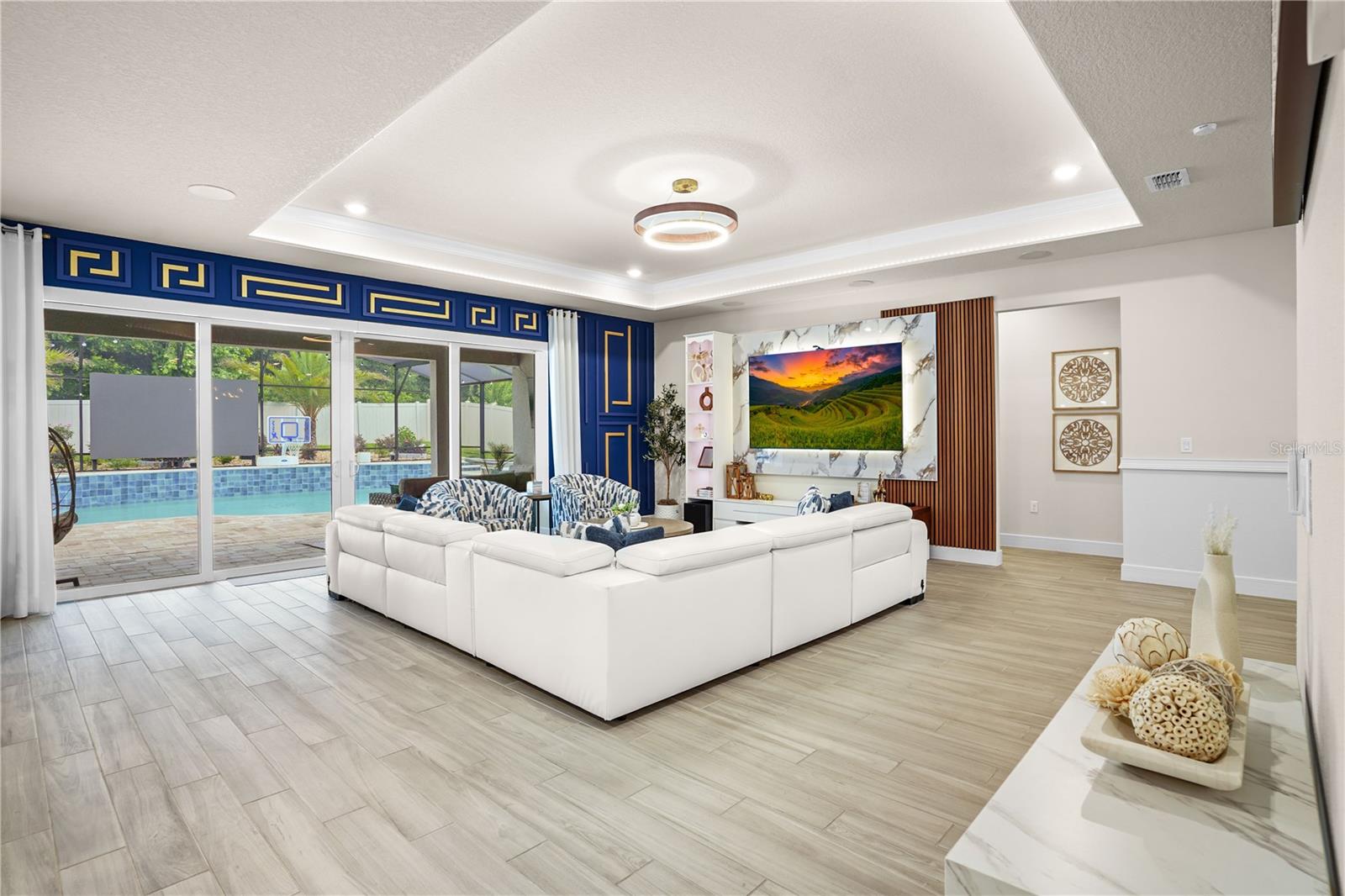 WINDING MDWS - Residential