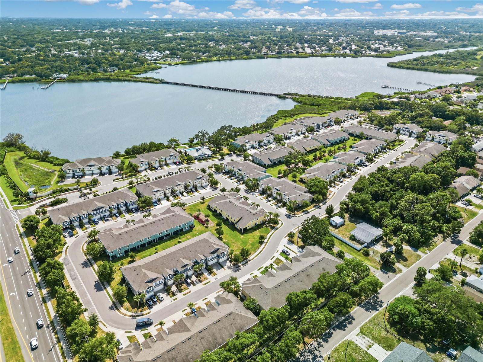 BAYSIDE TERRACE - Residential