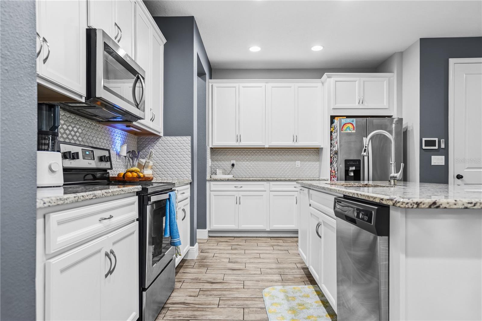 BAYSIDE TERRACE - Residential