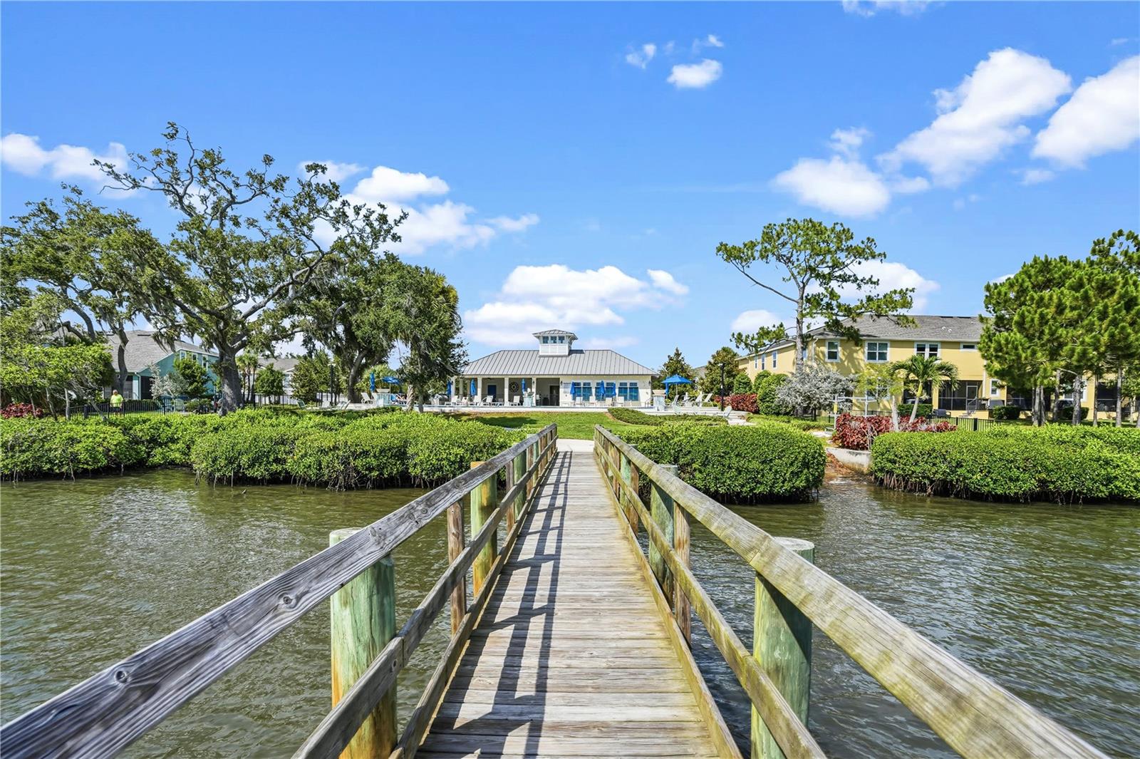 BAYSIDE TERRACE - Residential