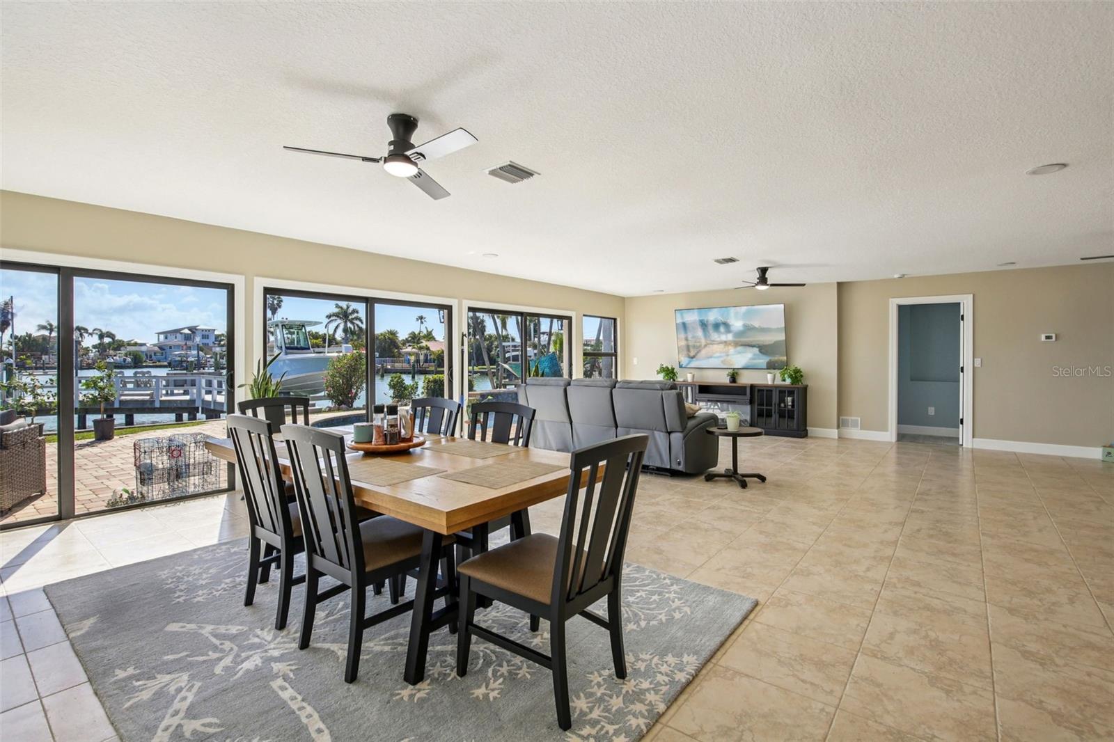 CRYSTAL ISLAND - Residential