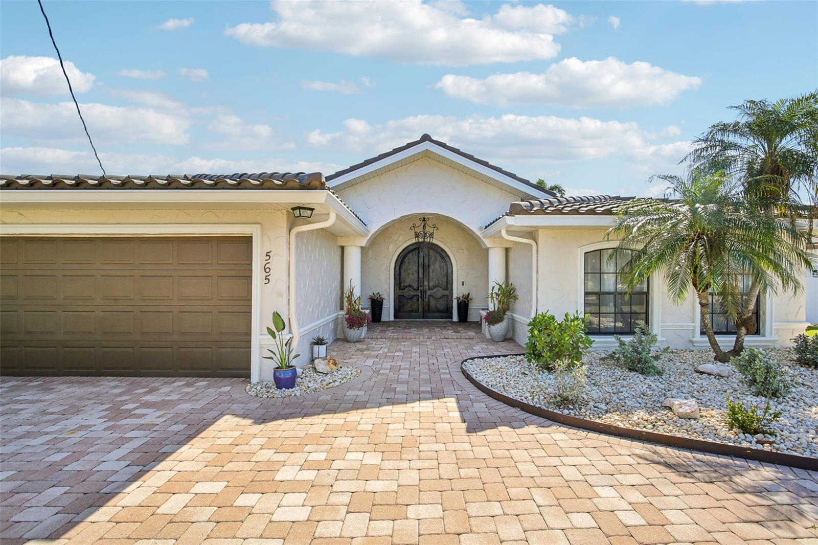 CRYSTAL ISLAND - Residential