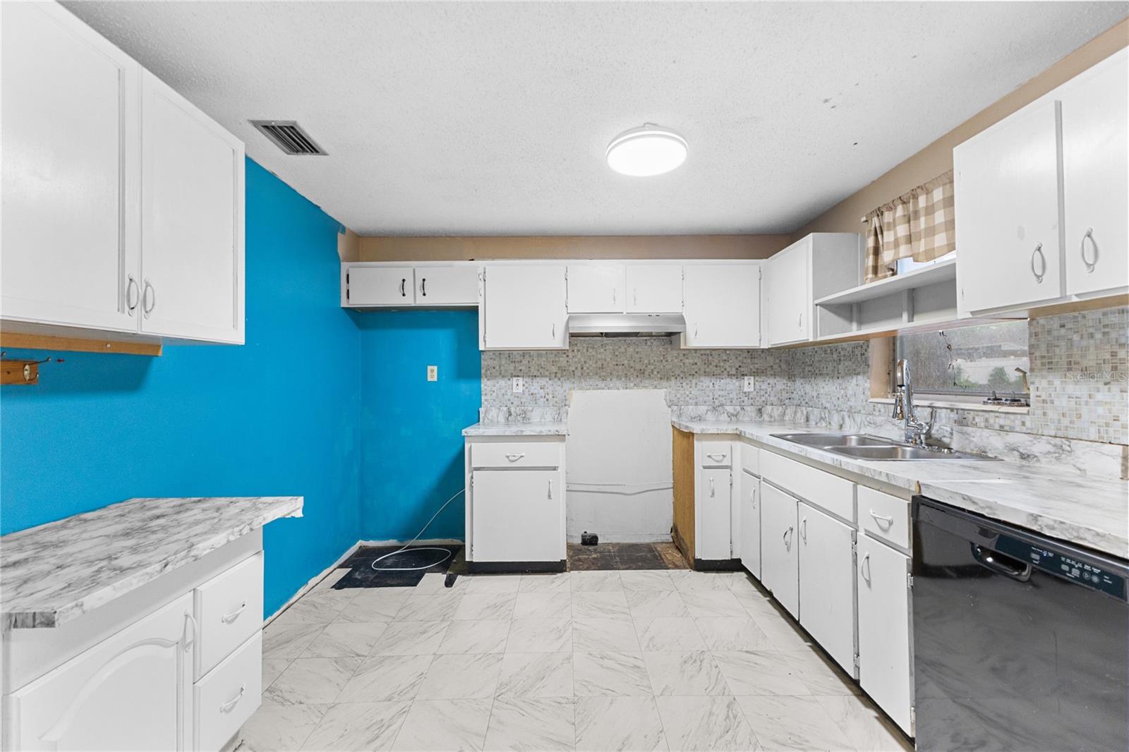 DUROLIFE HOMES - Residential