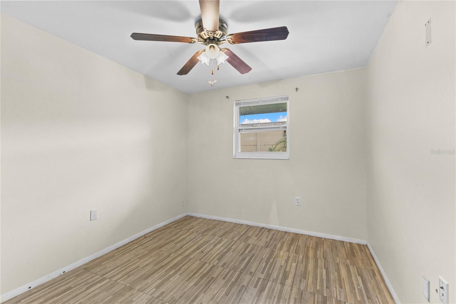 DUROLIFE HOMES - Residential