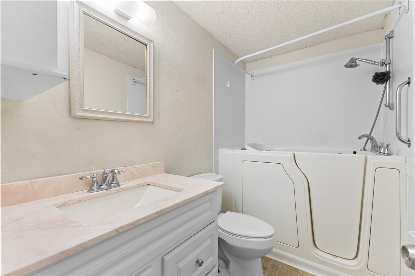 DUROLIFE HOMES - Residential