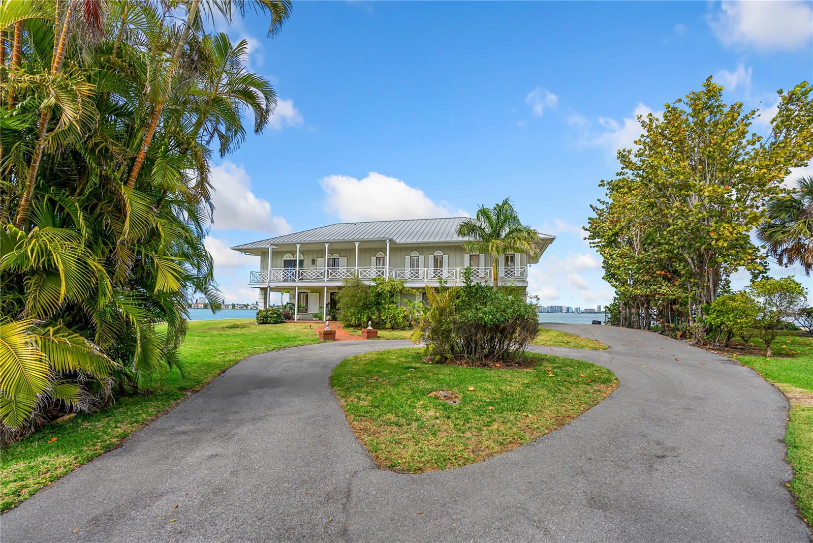 BAY ISLAND - Residential