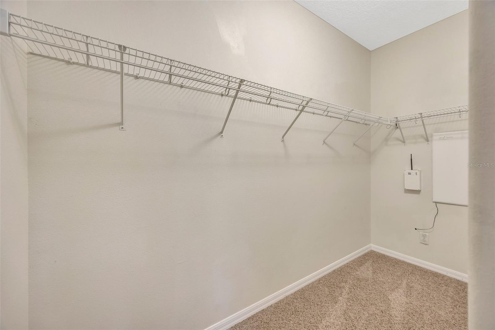 LUXURY CONDO AT FISHHAW - Residential
