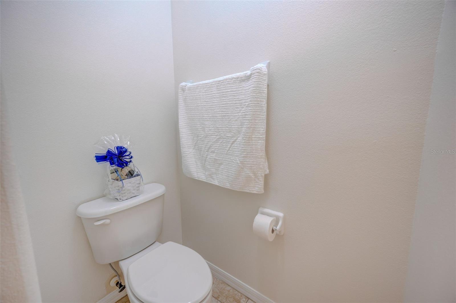 LUXURY CONDO AT FISHHAW - Residential