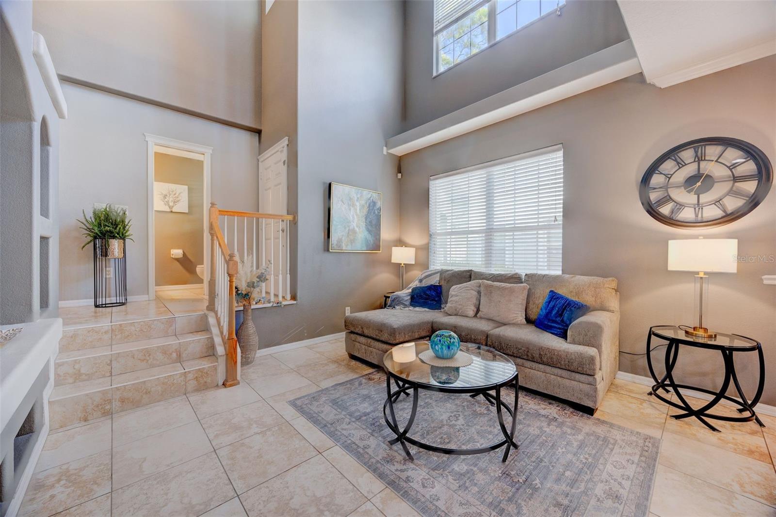 LUXURY CONDO AT FISHHAW - Residential