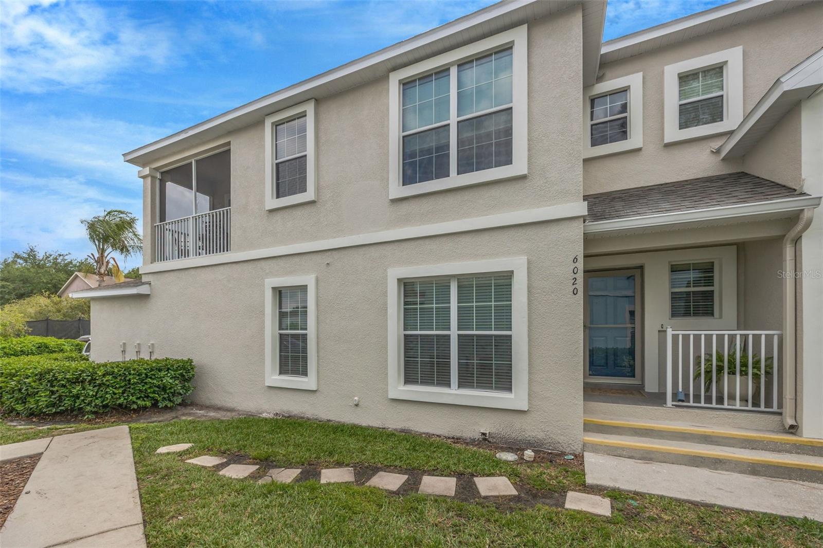 LUXURY CONDO AT FISHHAW - Residential