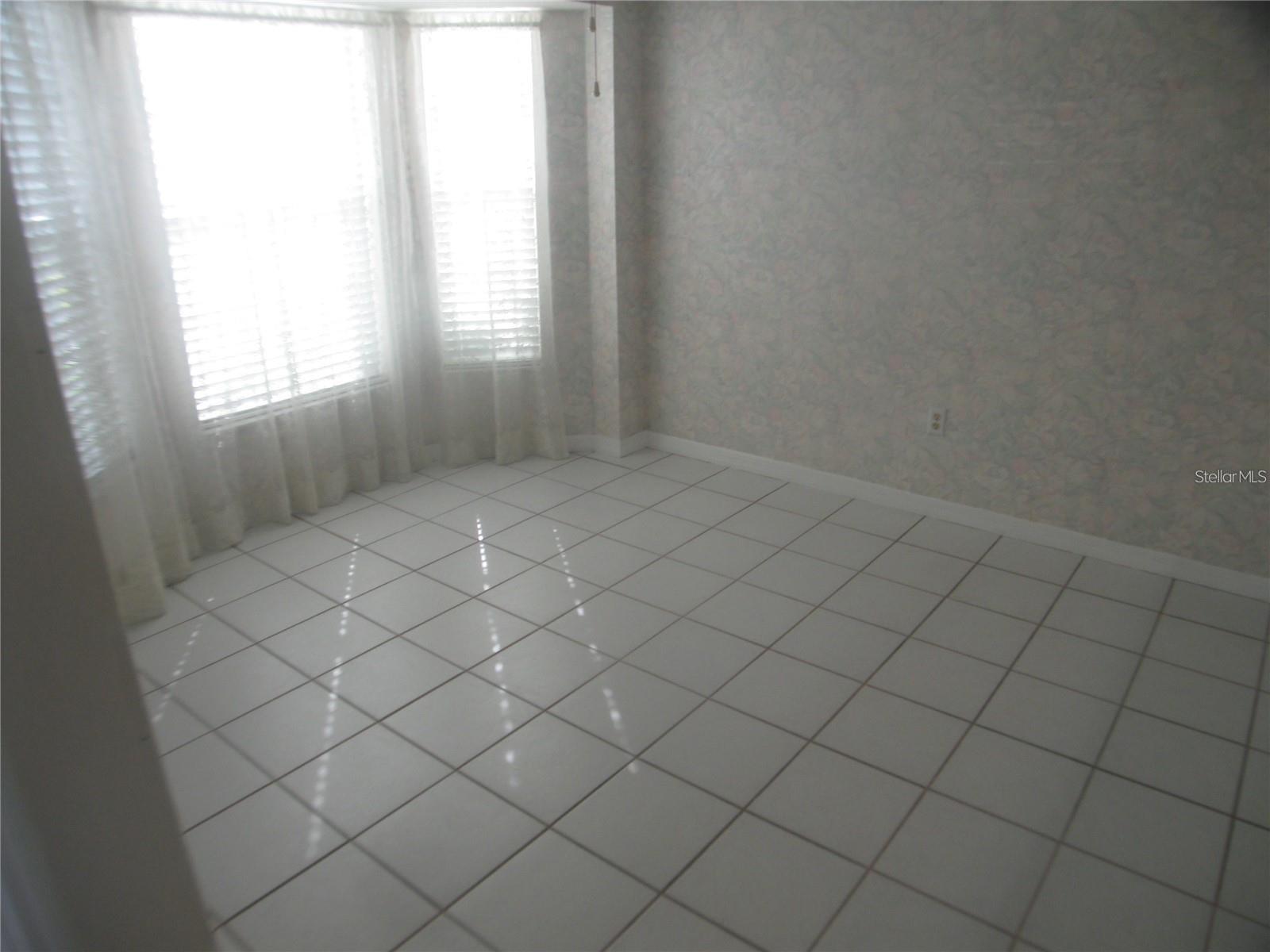 SUMMER TREES UNIT 03D REP - Residential Lease