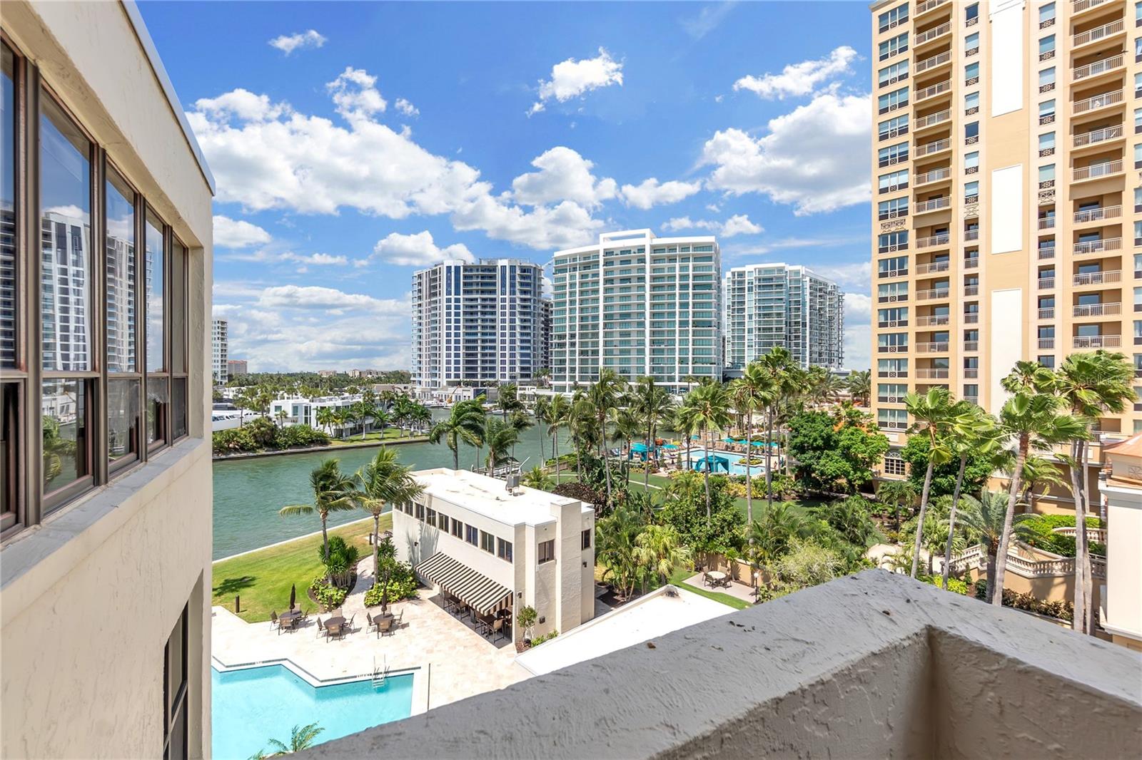 LAWRENCE POINTE I - Residential