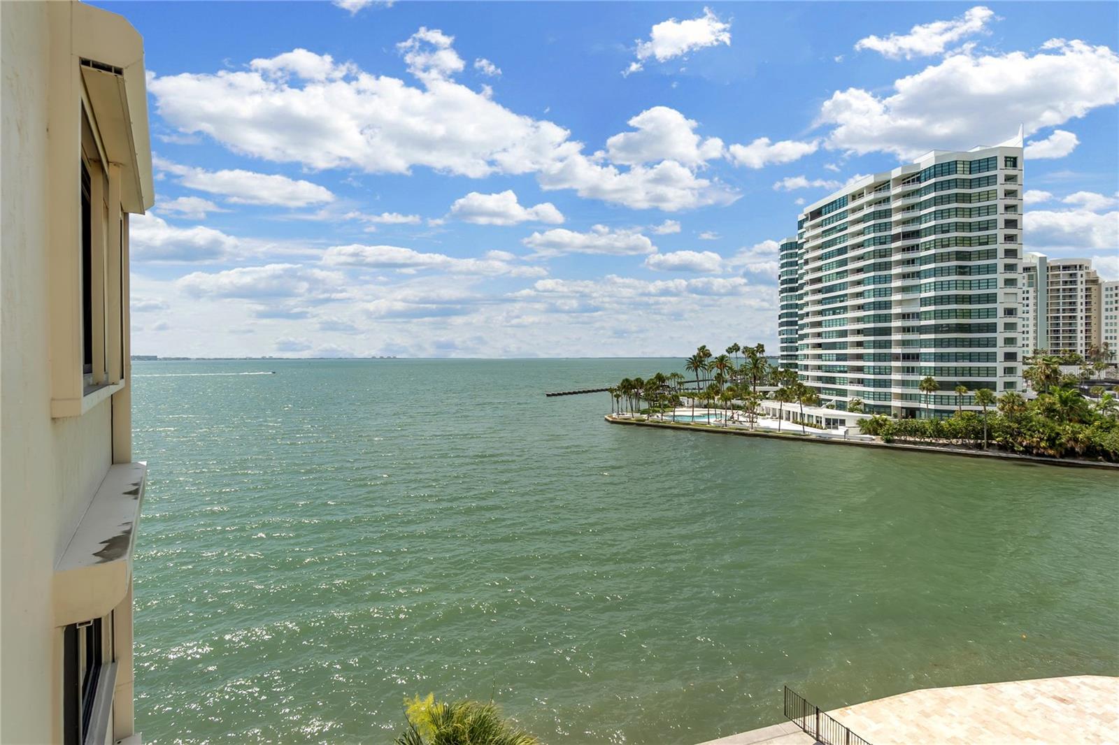 LAWRENCE POINTE I - Residential