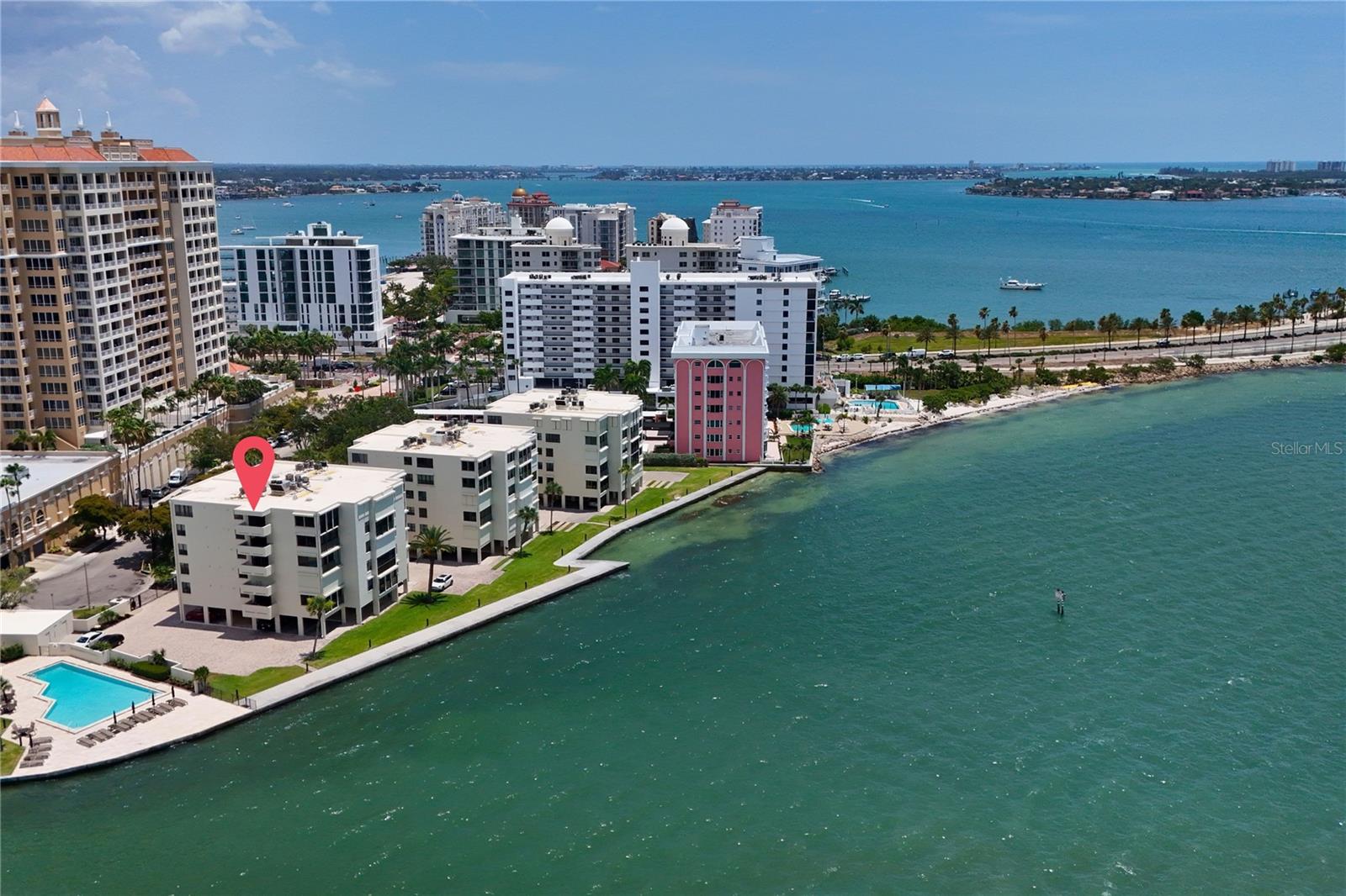 LAWRENCE POINTE I - Residential