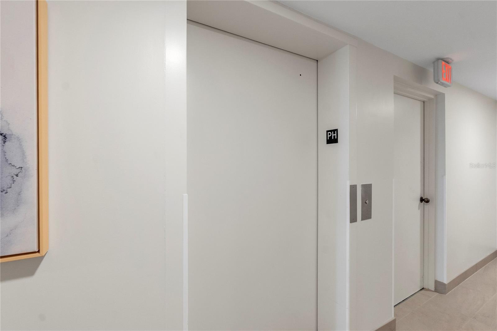 LAWRENCE POINTE I - Residential