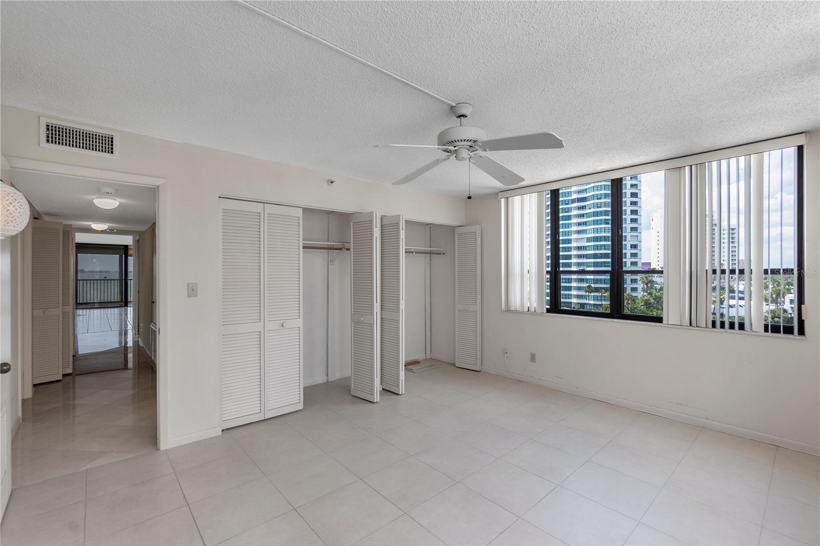 LAWRENCE POINTE I - Residential