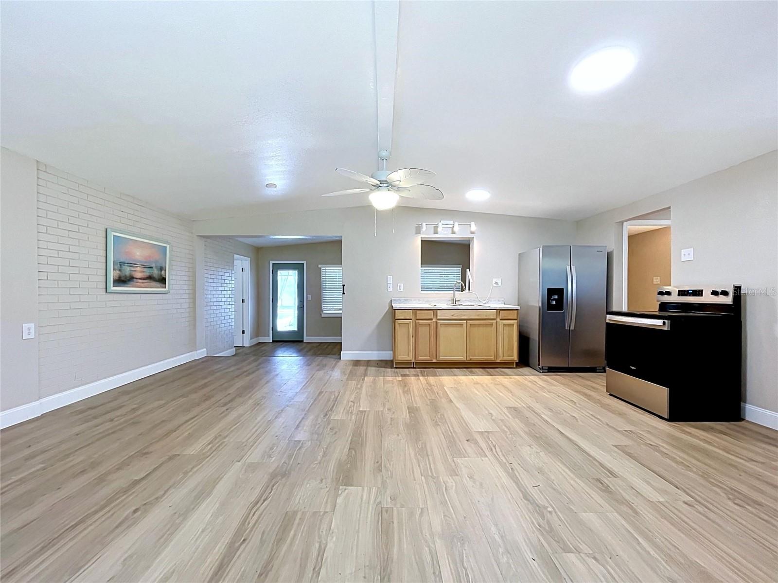 MAGNOLIA BEACH UNIT 1 - Residential