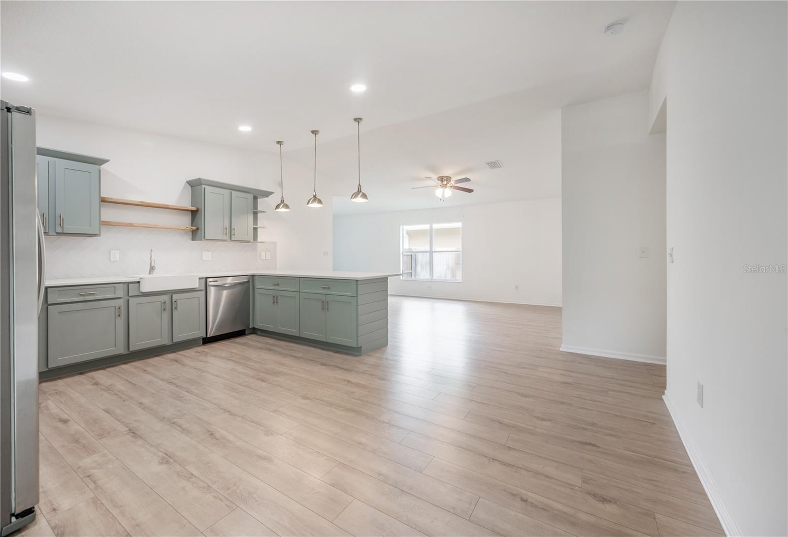 CALIFORNIA HEIGHTS - Residential Lease