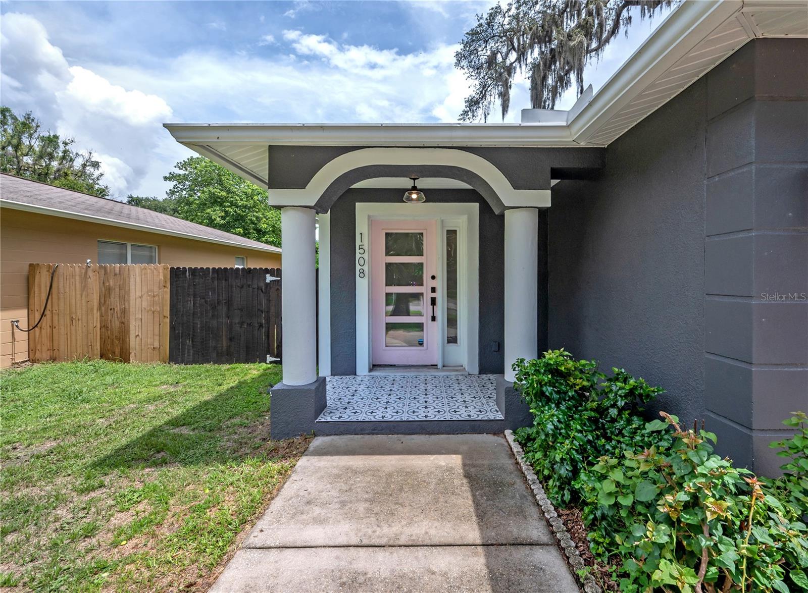 CALIFORNIA HEIGHTS - Residential Lease