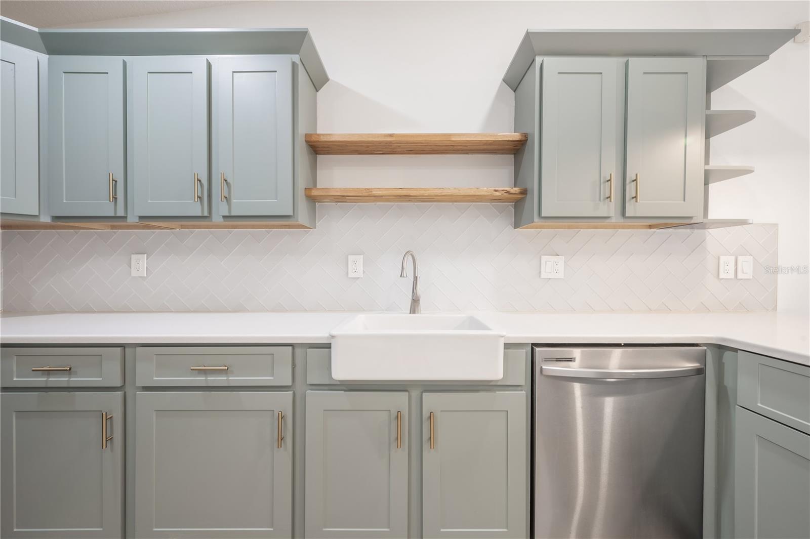 CALIFORNIA HEIGHTS - Residential Lease