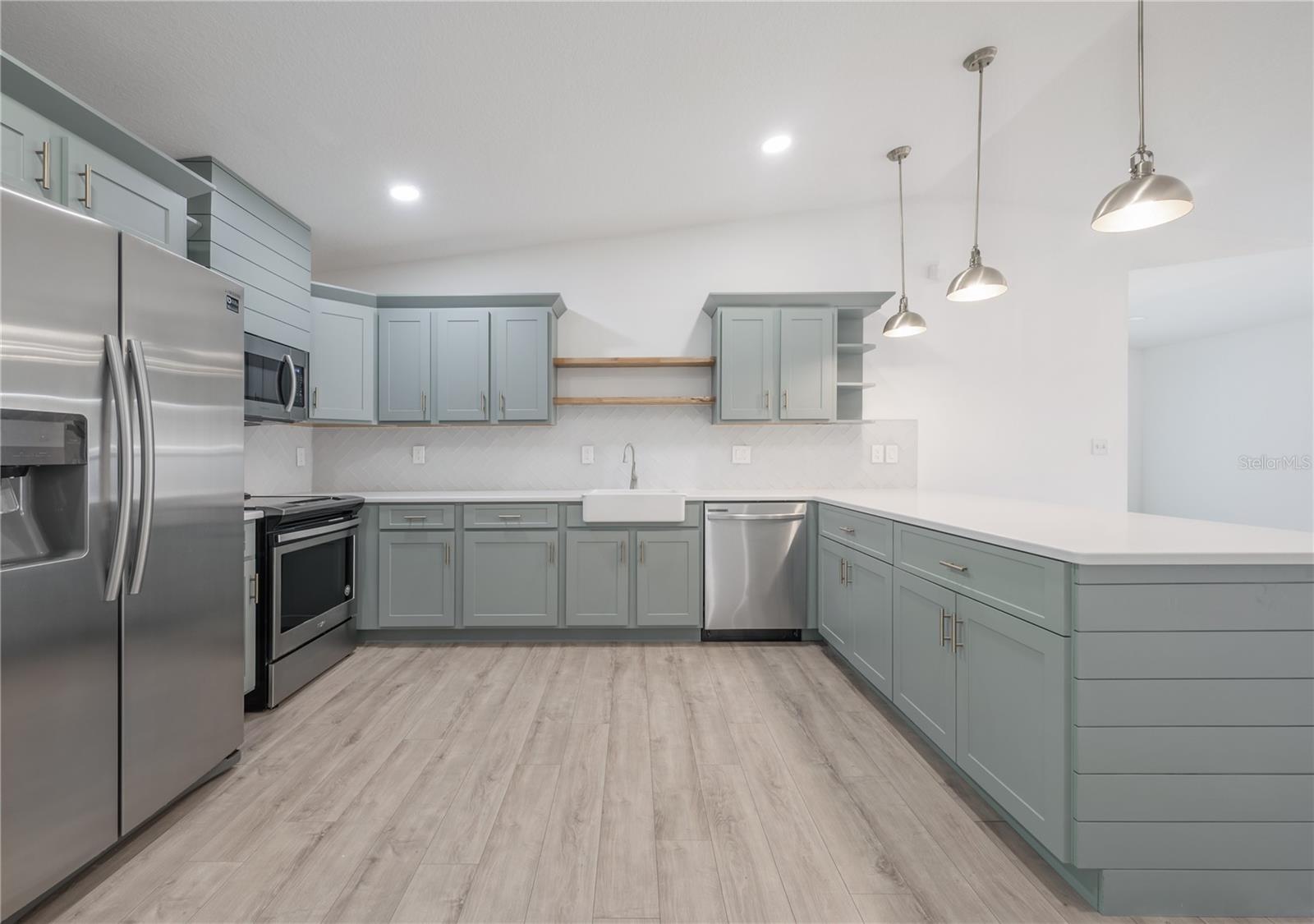 CALIFORNIA HEIGHTS - Residential Lease