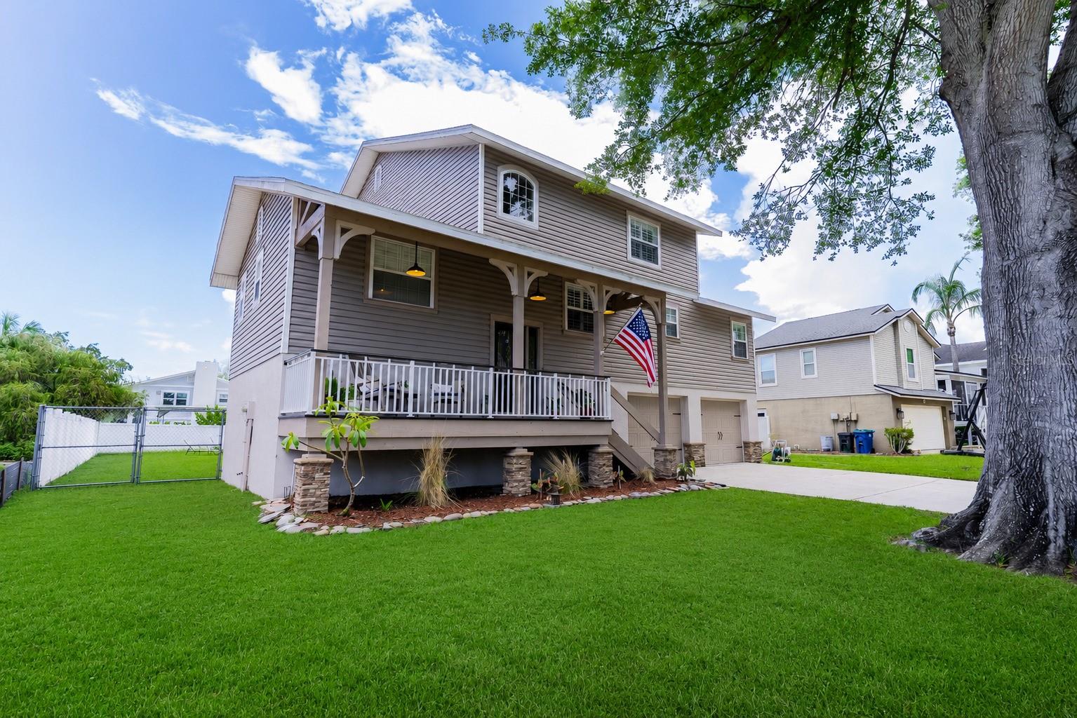 BAYWOOD VILLAGE SEC 5 - Residential