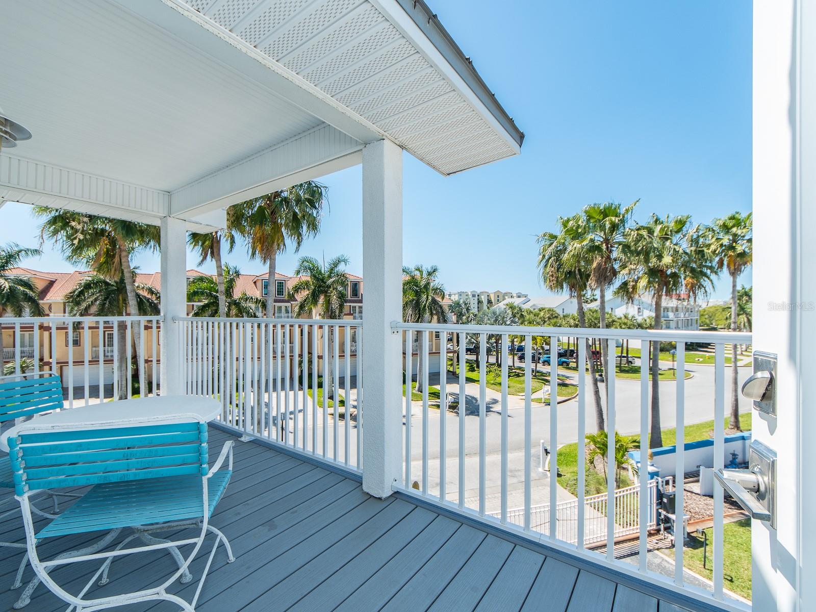 TIDES VILLAGE - YACHT - Residential