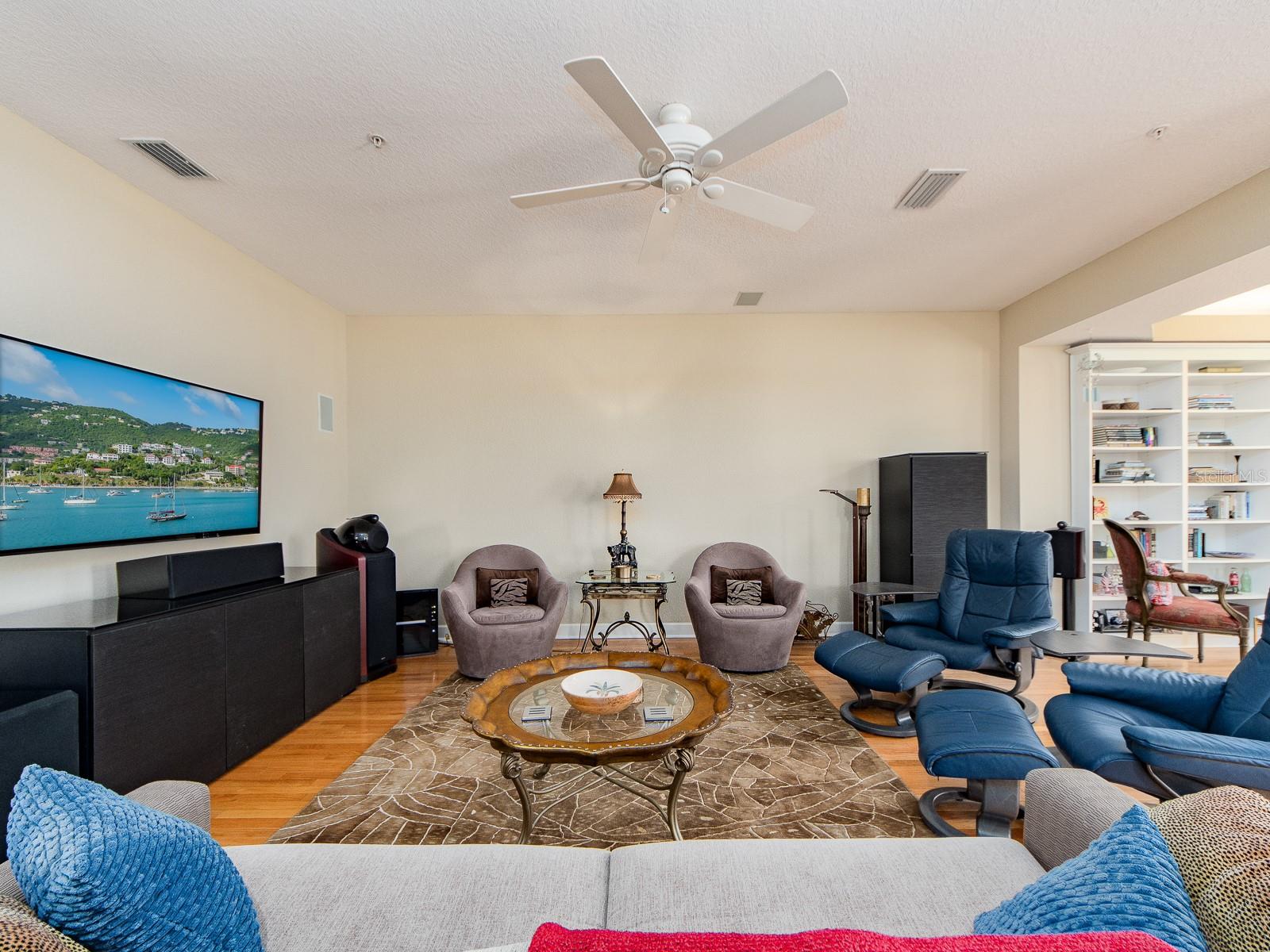 TIDES VILLAGE - YACHT - Residential