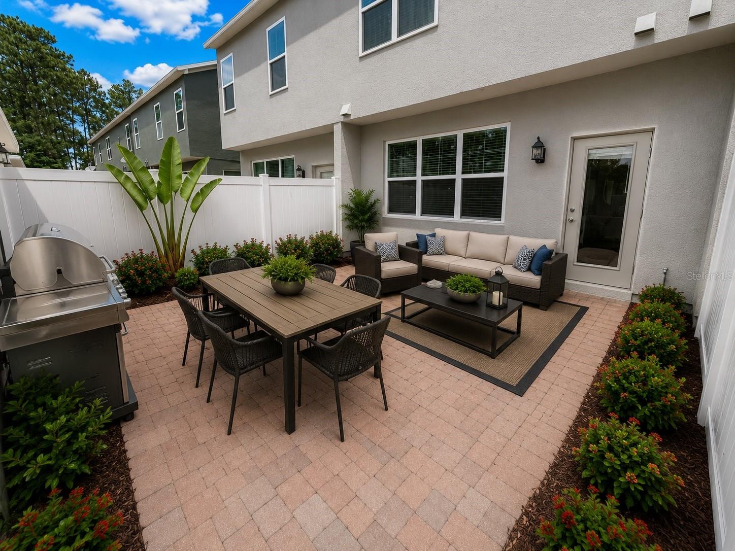 LAKES/WINDERMER LAKE REAMS TWNHM - Residential Lease