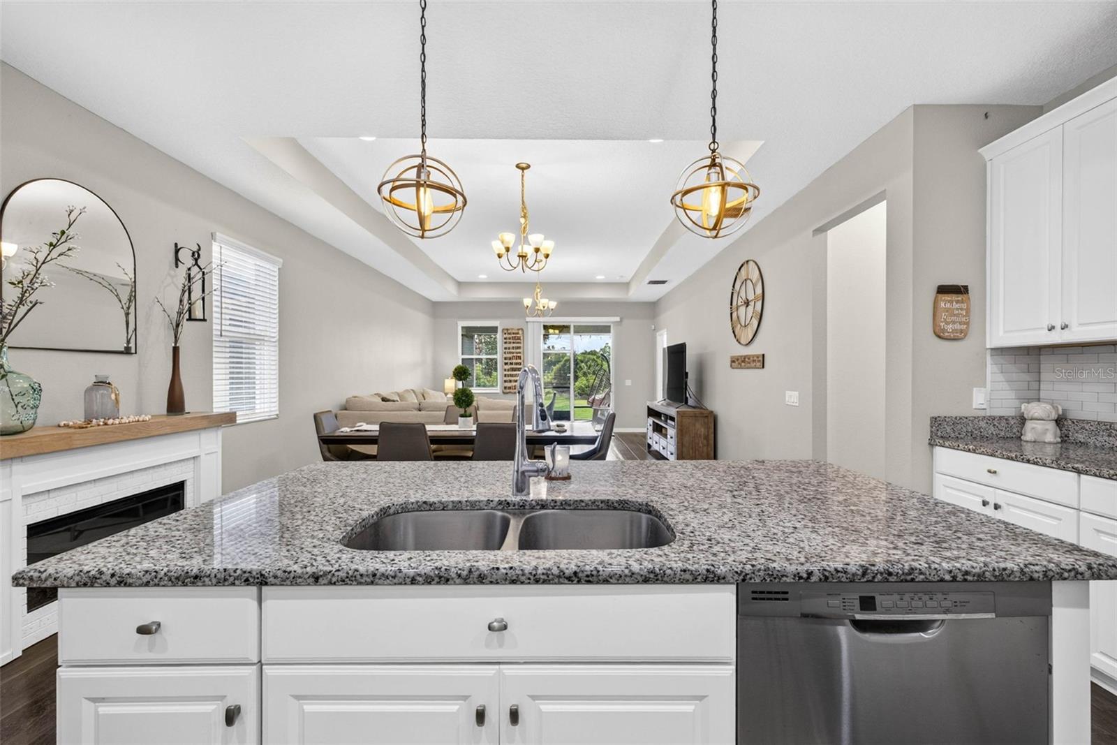 CARLTON LAKES PH 1E-1 - Residential
