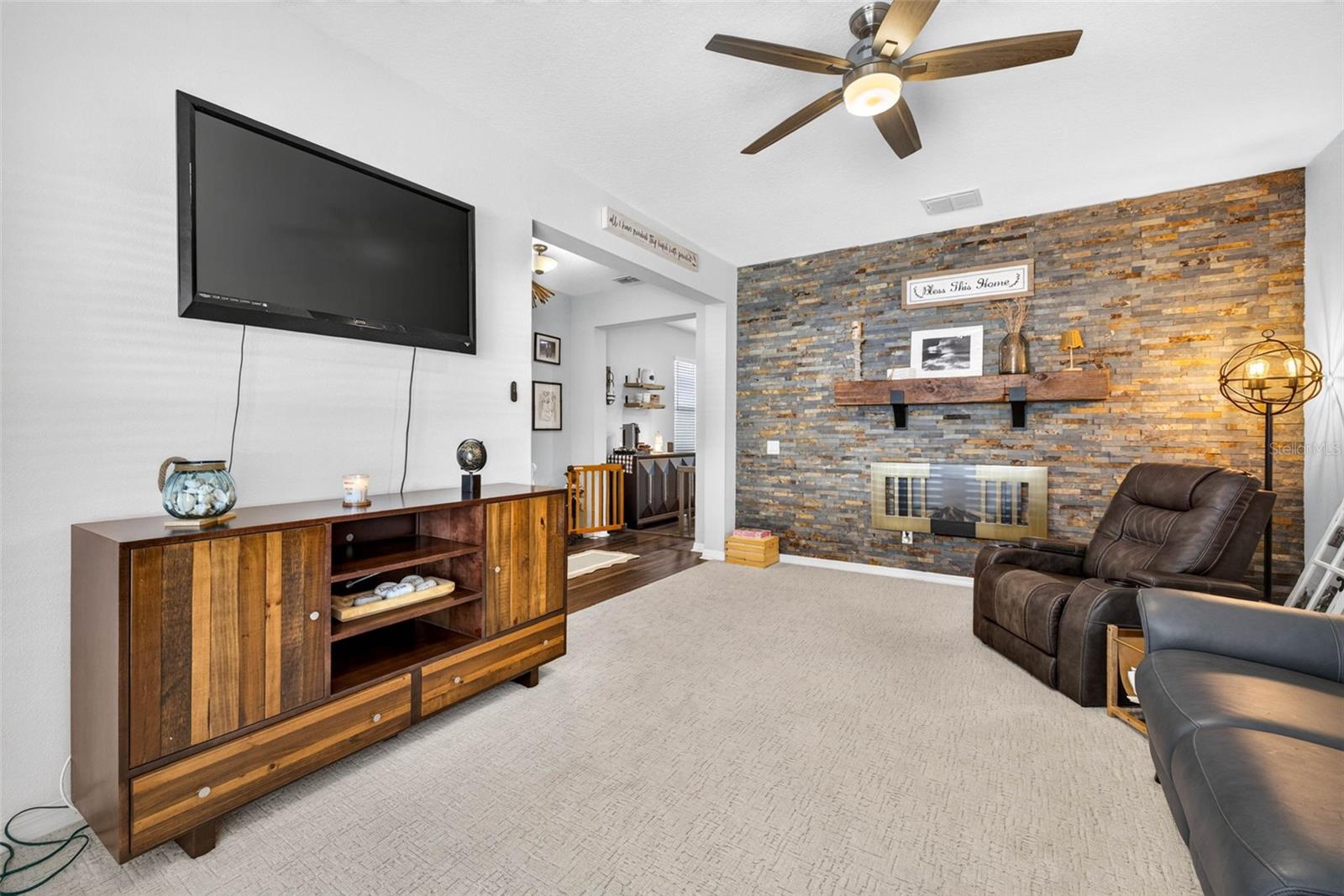 CARLTON LAKES PH 1E-1 - Residential
