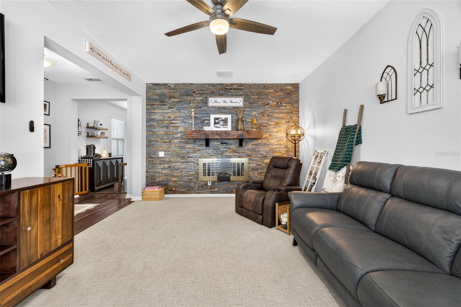 CARLTON LAKES PH 1E-1 - Residential