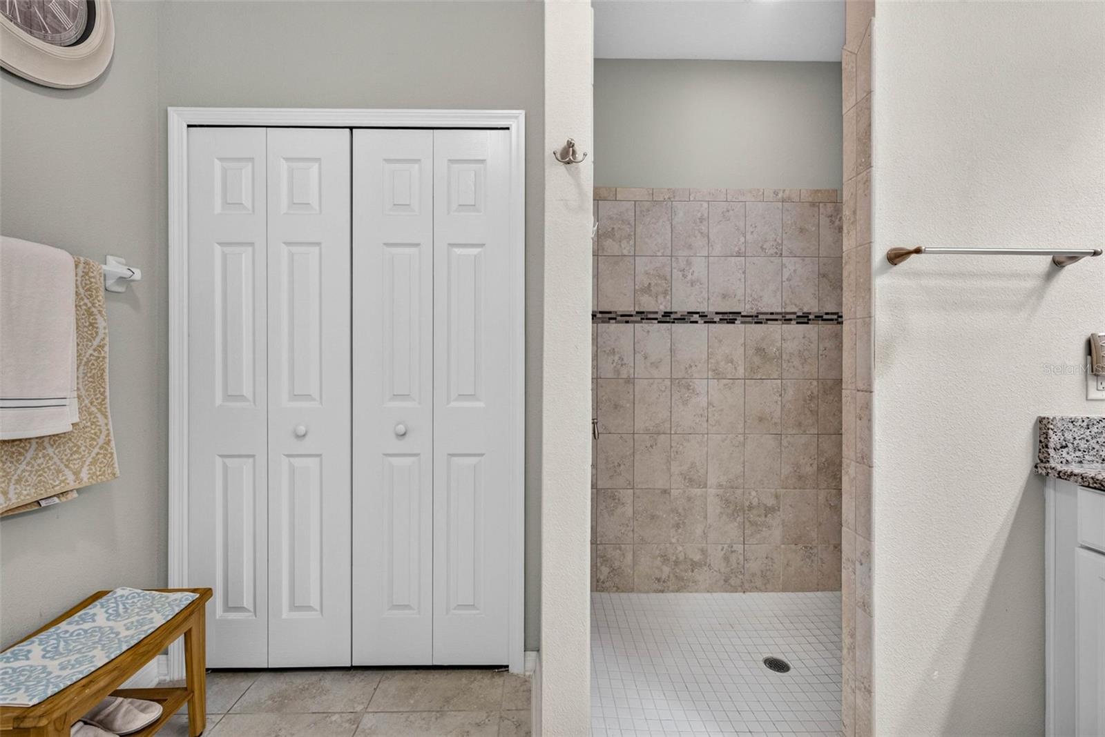 CARLTON LAKES PH 1E-1 - Residential