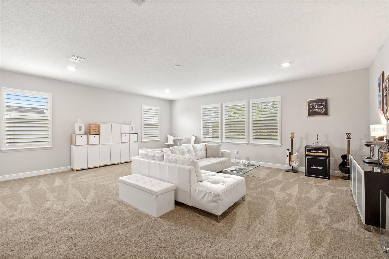 WESLYN PARK PH 2 - Residential