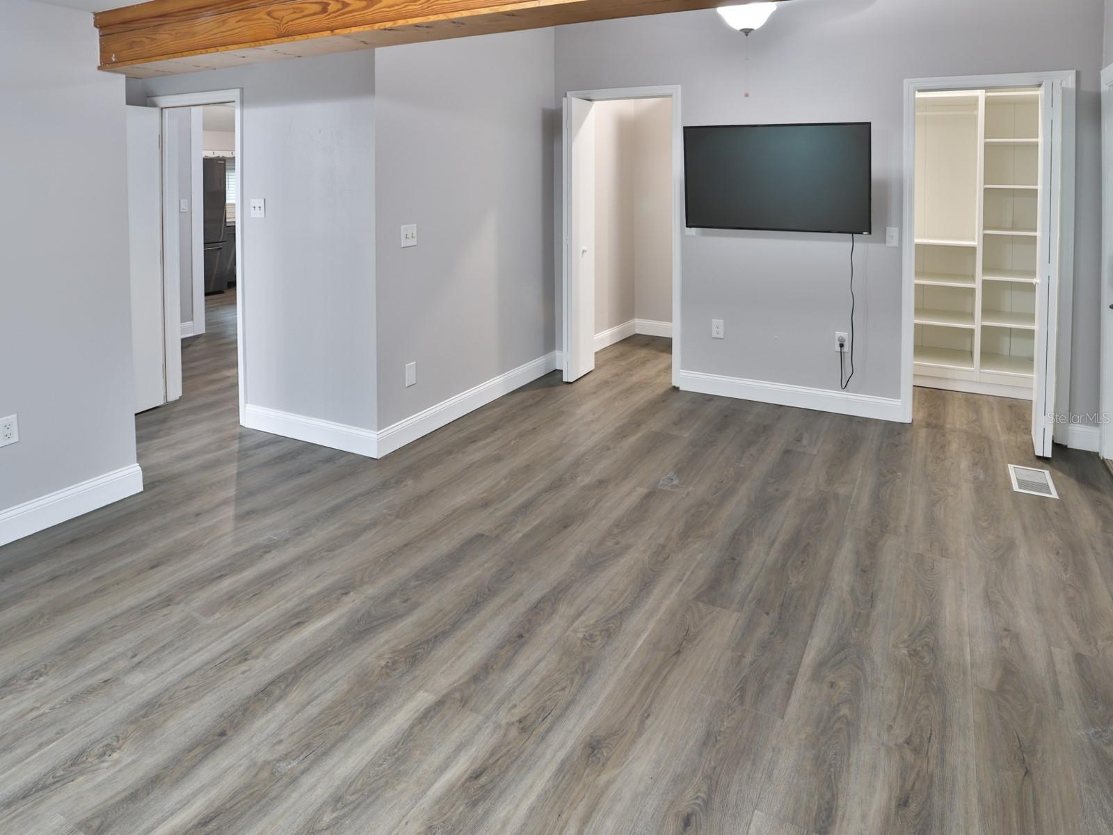 UNPLATTED - Residential
