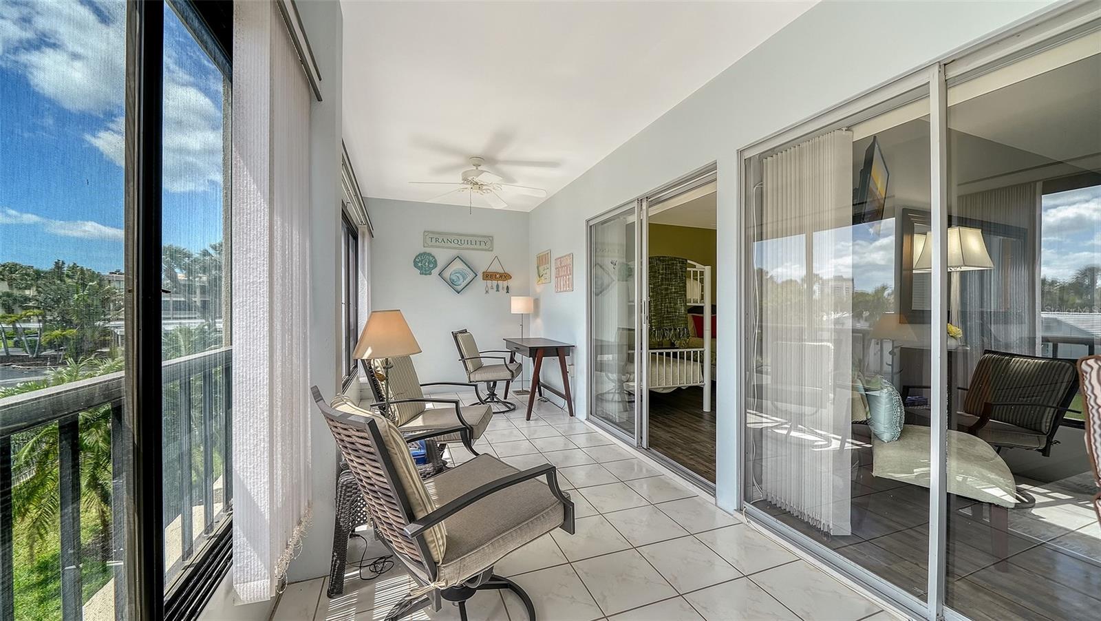 WHISPERING SANDS - Residential