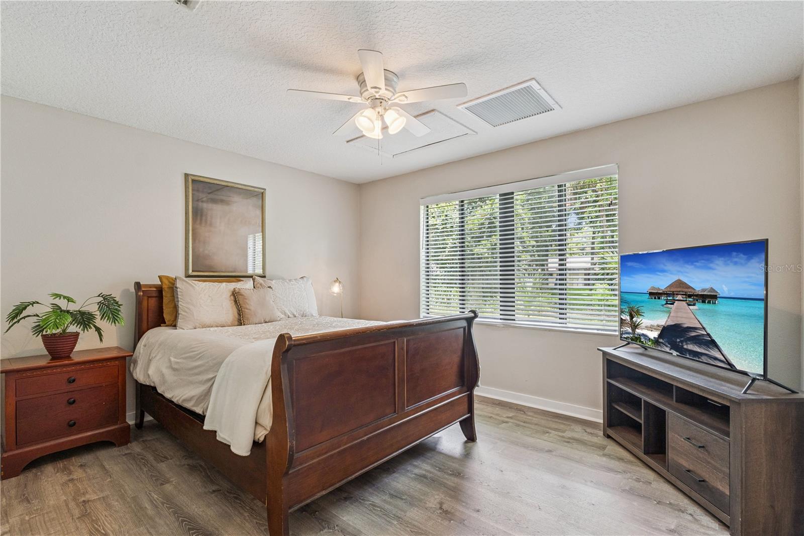 PELICAN BAY PH 01 UN 03 - Residential