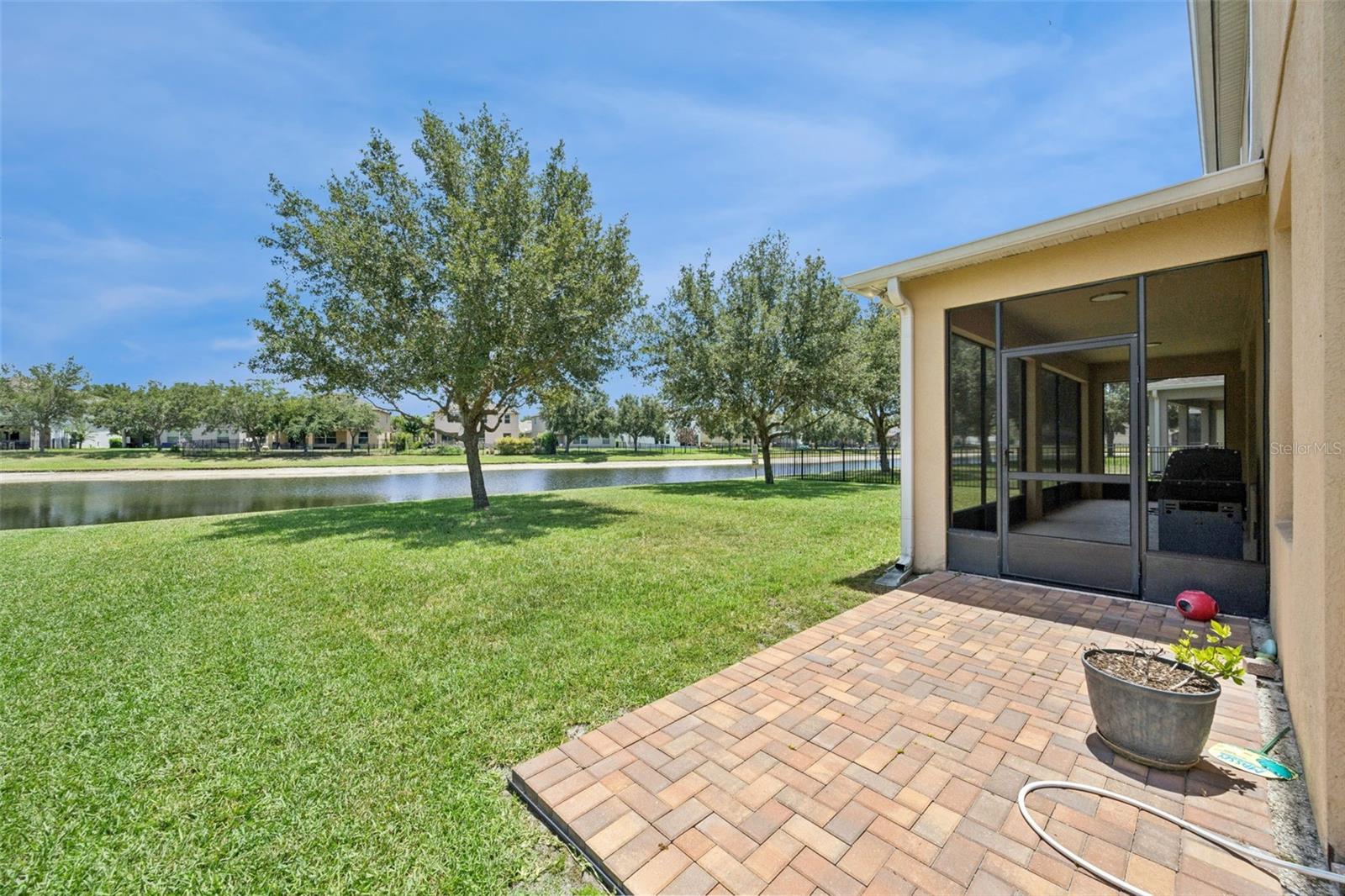 WOODLAND LAKES PRESERVE PH - Residential
